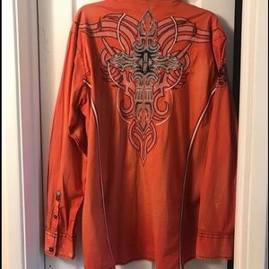 ROAR signature shirt